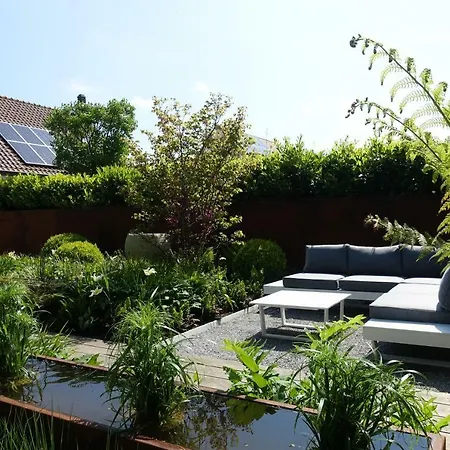 Bed And Garden Holiday home *