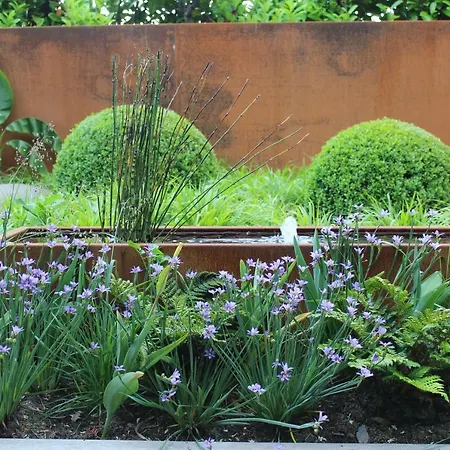 Bed And Garden Holiday home *